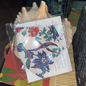 😷 Tory Burch Facemask